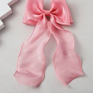 Elegant Pink Bow Hair Accessory
